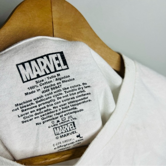Marvel Avengers Graphic Tee Medium - Picture 3 of 5